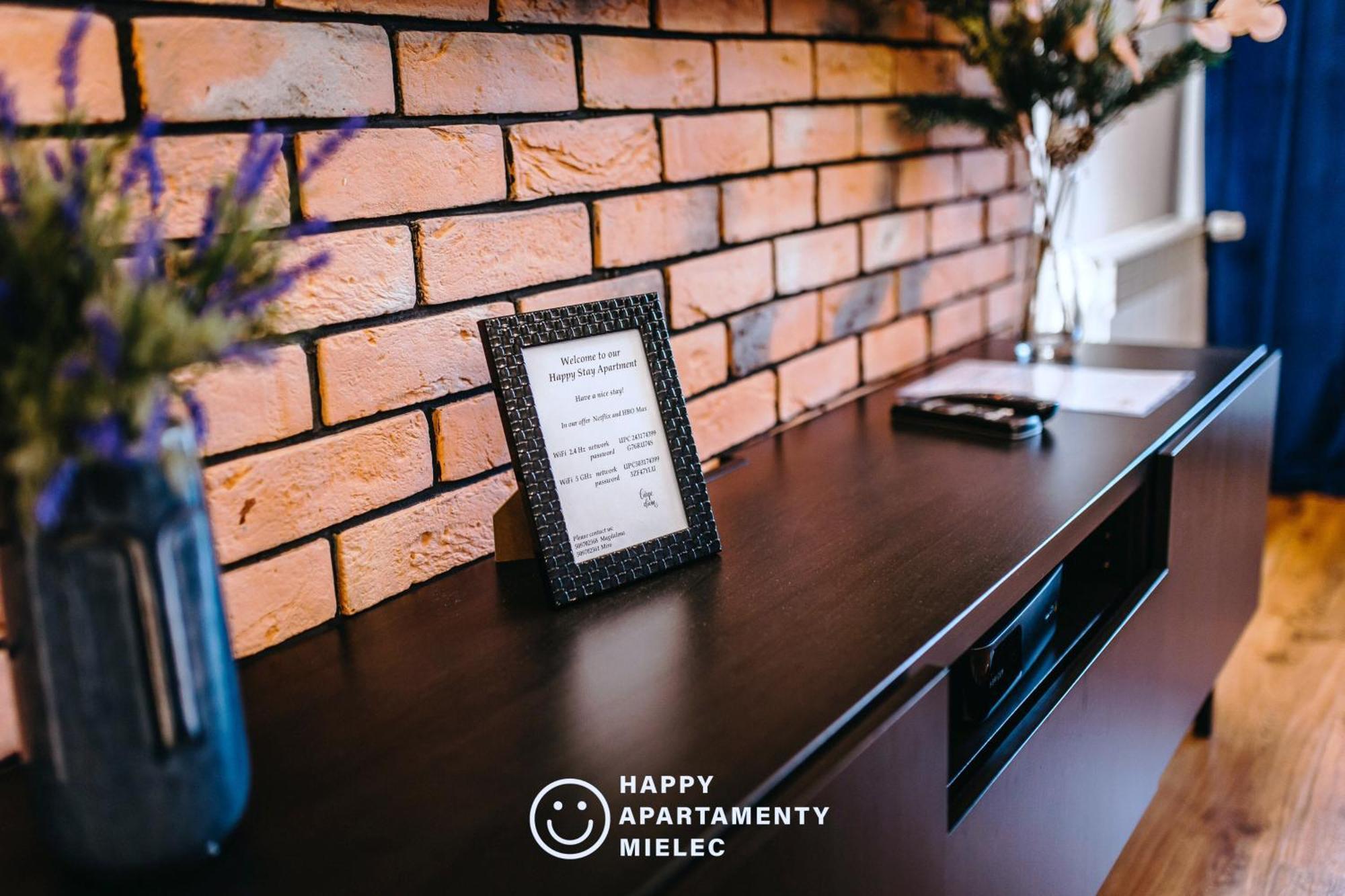 מילץ' Happy Stay - Apartamentyhappy Pl מראה חיצוני תמונה